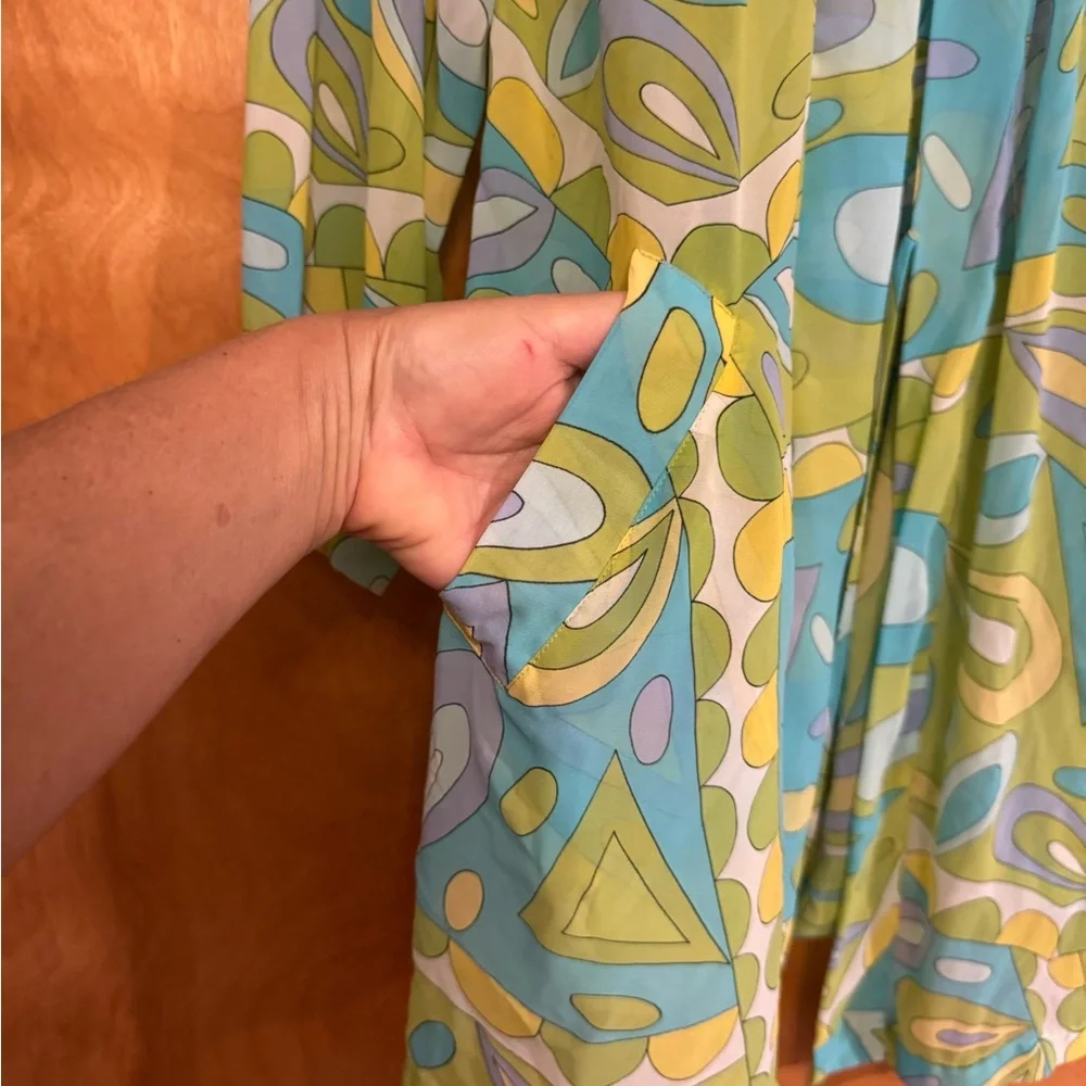 Victoria's Secret Multicolor Patterned Dressing Robe - Picture 9 of 10